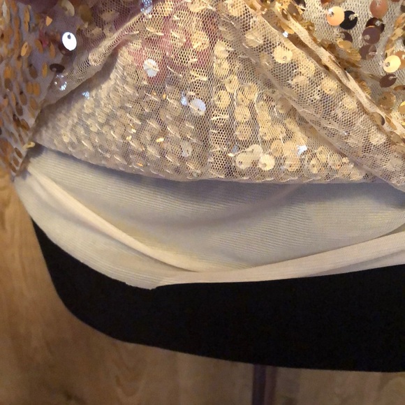 Multicolored Sequin Scoop Neck Tank Top - Picture 9 of 14